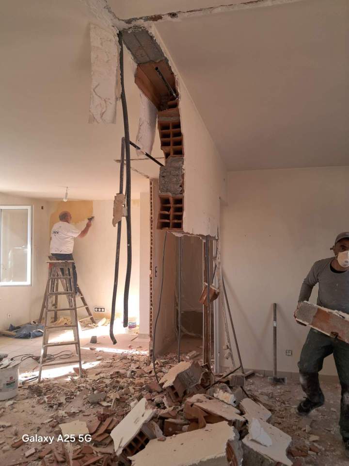 b675edb0 98d6 4722 81f8 be9e7683fea0